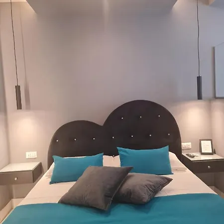 Maliziusella 3*