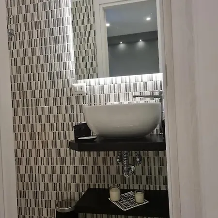 Maliziusella 3* נאפולי